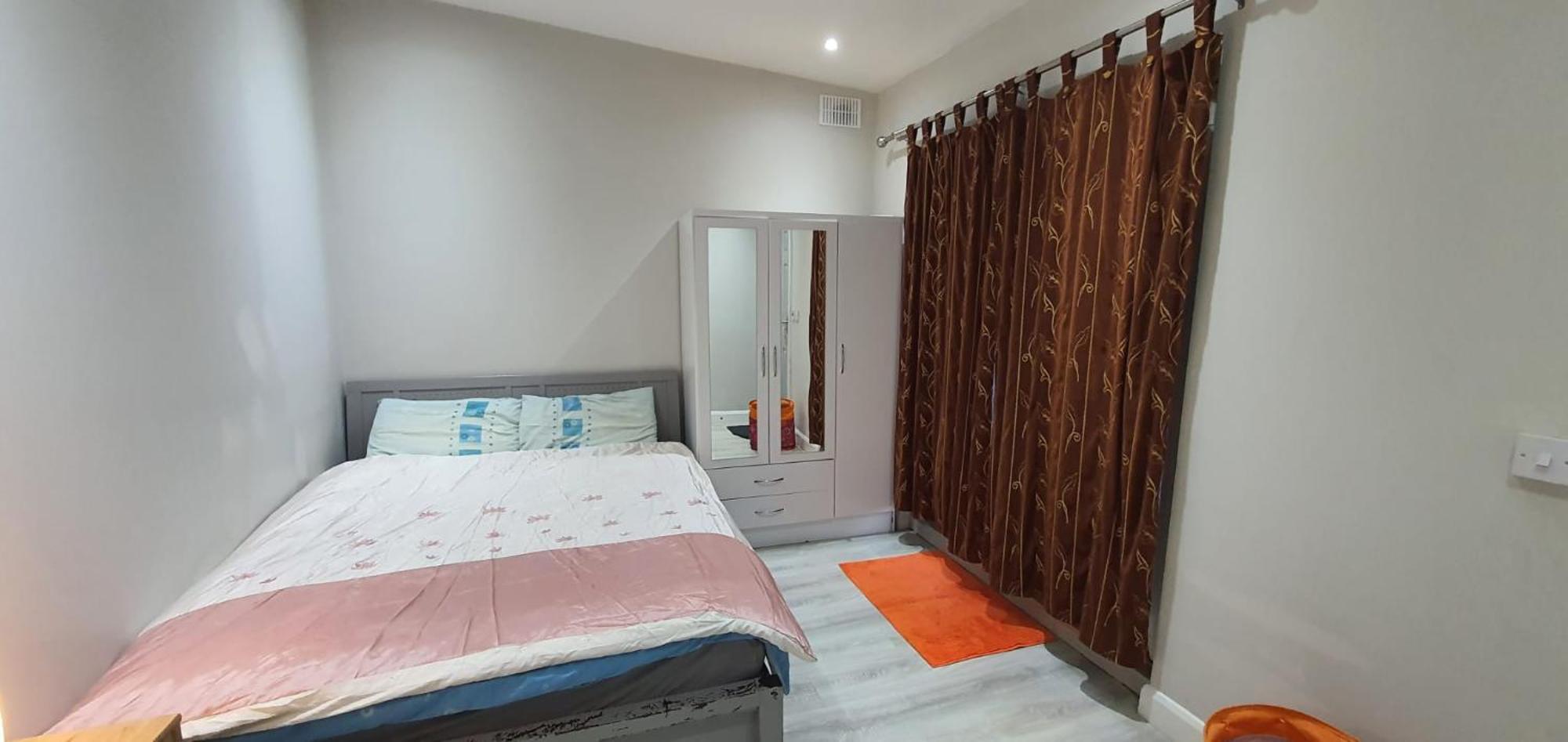 Studio With Private Kitchen ดับลิน ภายนอก รูปภาพ