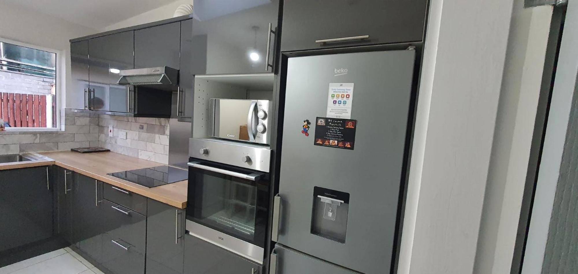 Studio With Private Kitchen ดับลิน ภายนอก รูปภาพ
